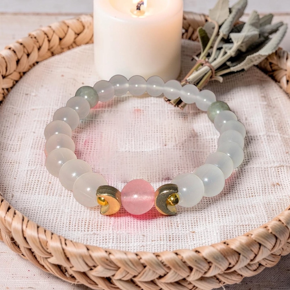 🆕 8mm White Jade Bracelet  🩷